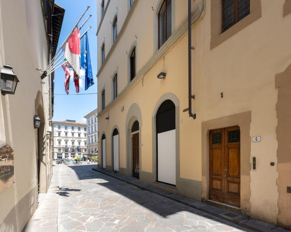 Terrace Apt In Piazza Strozzi-Center Of フィレンツェ エクステリア 写真